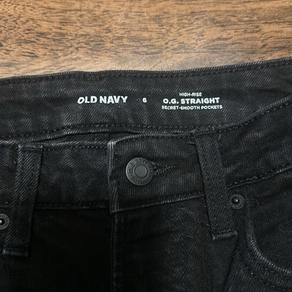 Old Navy High-Rise OG Straight Secret-Smooth Pockets Black Denim Jean Shorts - Picture 2 of 3